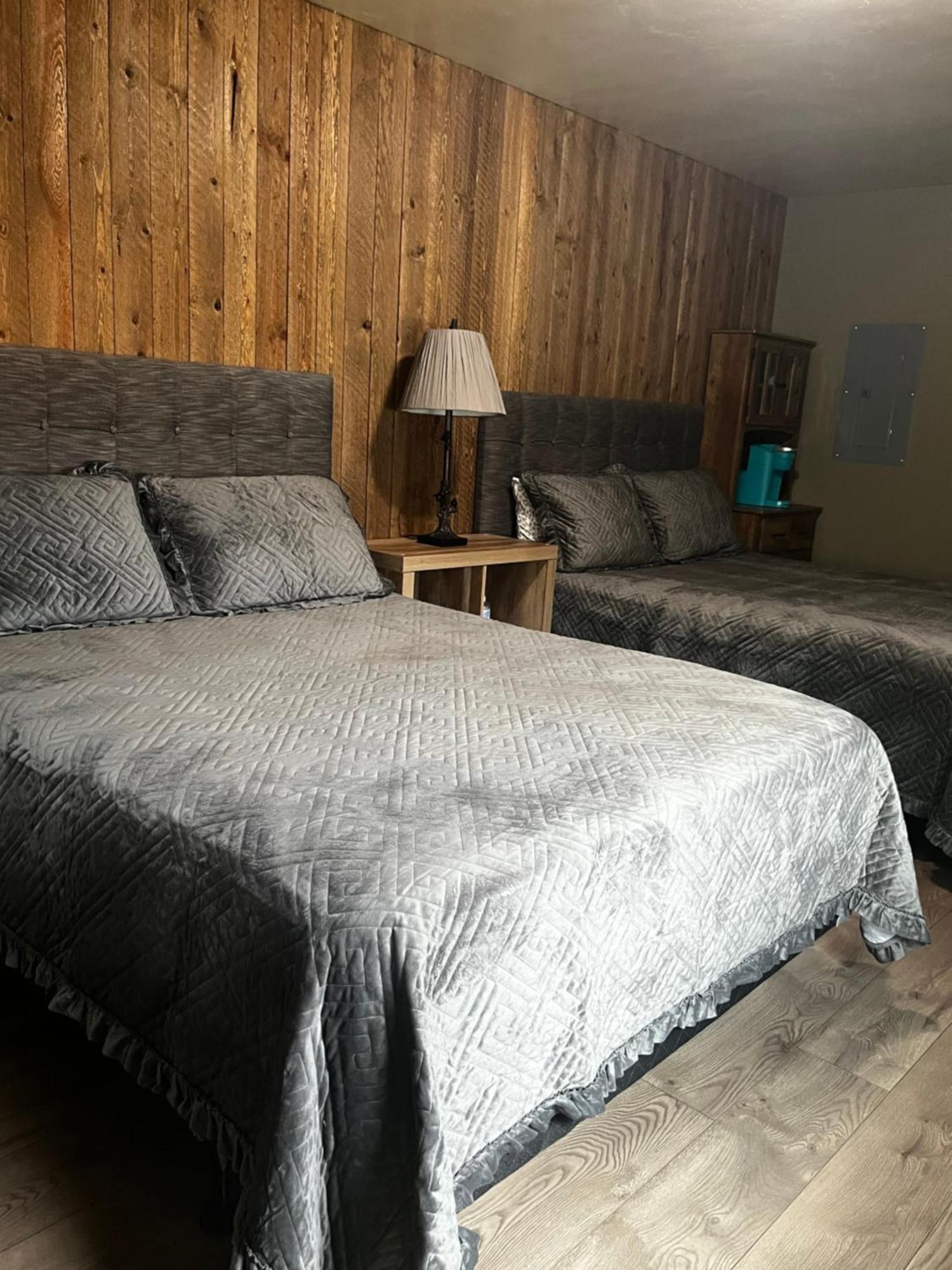 Parkway Yellowstone Guest House Room #1 Gardiner Luaran gambar